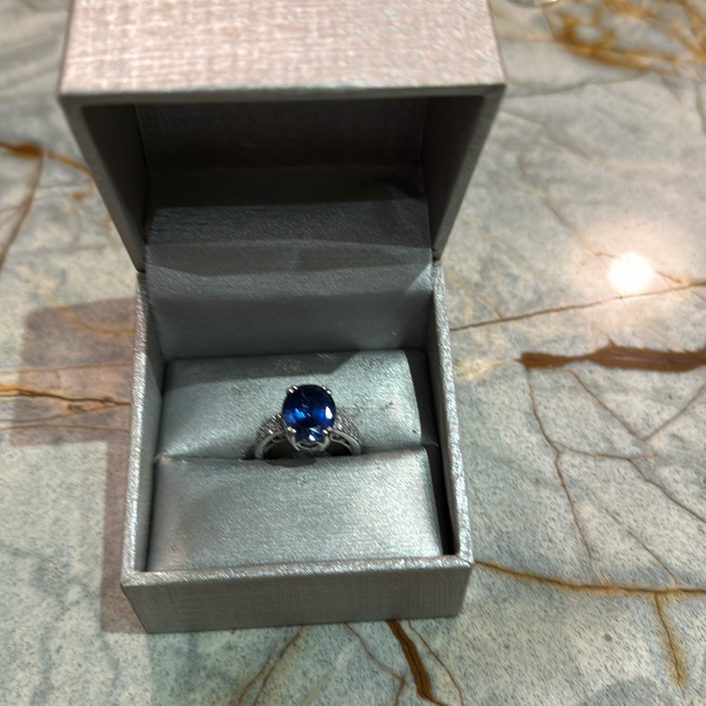Elegant Silver and Blue Gemstone Ring